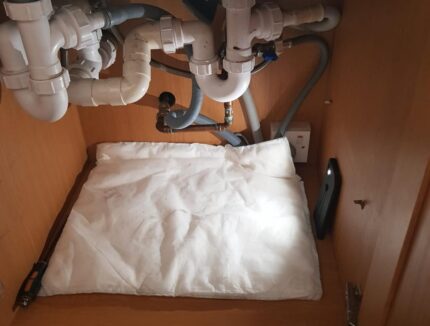 Indoor - floodsax-under-a-sink Indoor - floodsax-under-a-sink